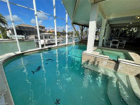 5th image of 405 Cristobal ST