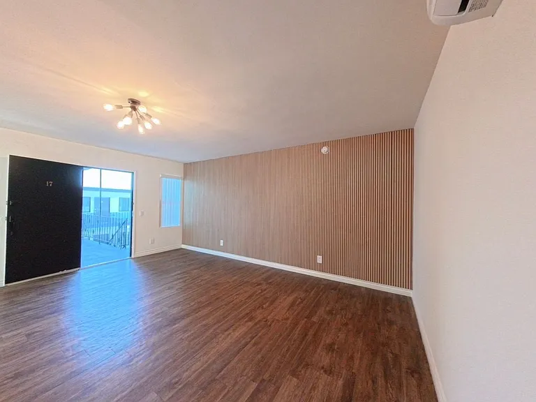 6607 N. Figueroa St. — Photo 3