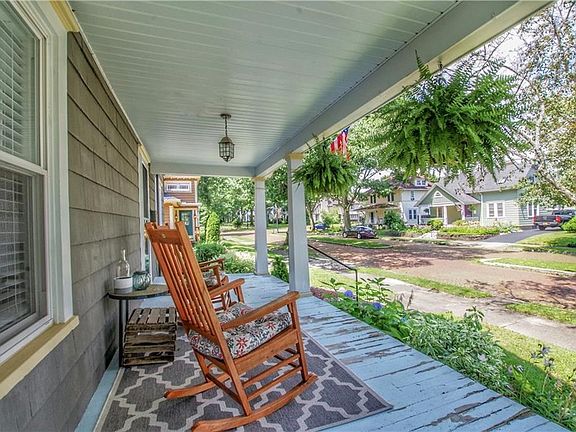 4th image of 48 Clyde Ave