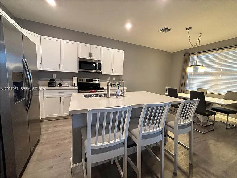 10251 SW 231st Ln — Photo 8