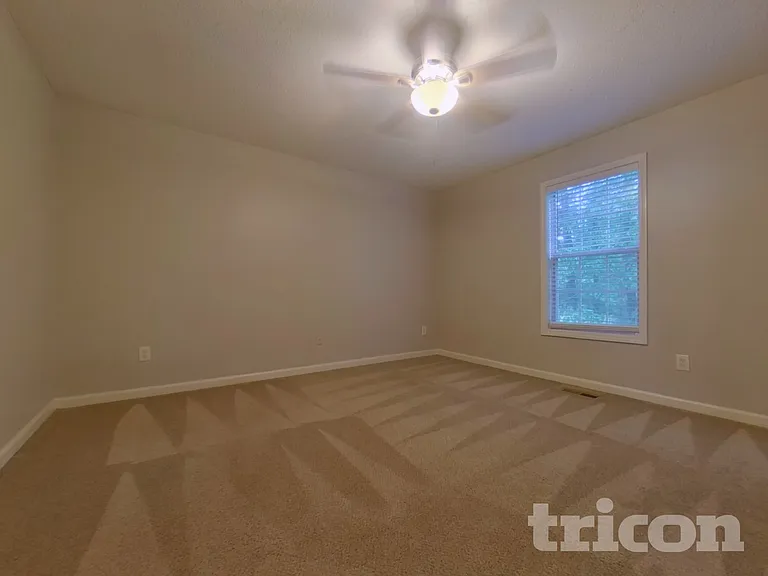 104 Ivy Trace Ln — Photo 8