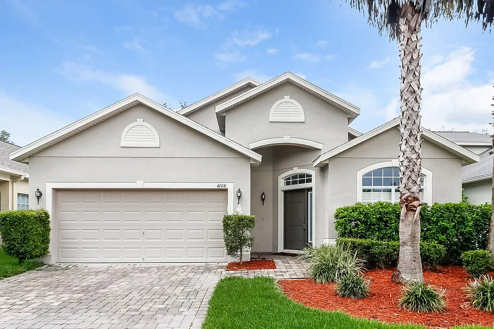 4 bed, 2.0 bath, 1863 sqft, $2,625 — Photo 1