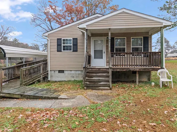 810 W Main St, South Hill, VA 23970
