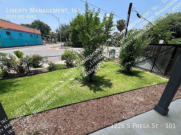 3rd image of 1226 S Presa St #101