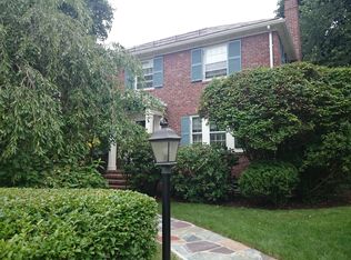154 Sewall Ave, Brookline, MA 02446
