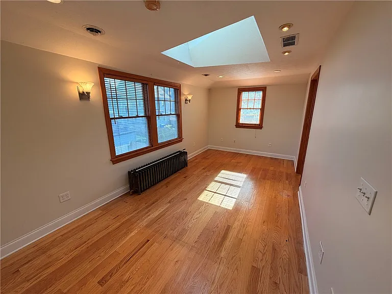 67 Pembroke St #UP — Photo 5