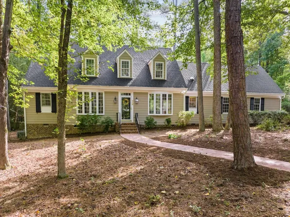 324 Old Forest Creek Dr, Chapel Hill, NC 27514
