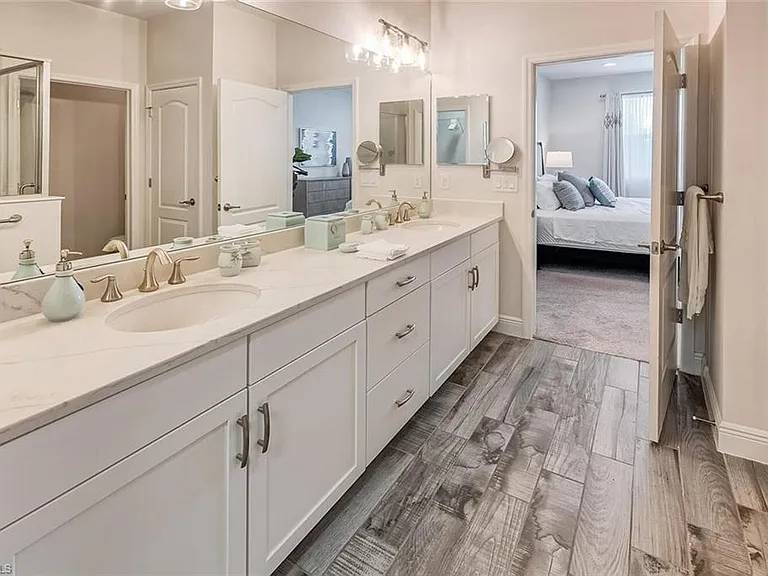 6960 Avalon Cir #807 — Photo 15