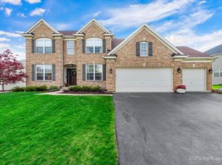 3503 High Ridge Rd, Carpentersville, IL 60110