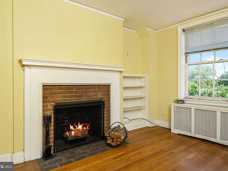 44 Nassau St #G — Photo 11