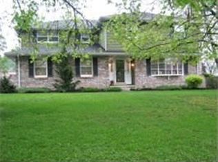 1880 Sturbridge Dr, Lancaster, PA 17601