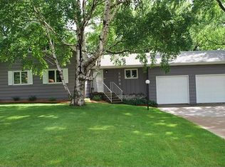 2059 Knollwood Dr, Fairmont, MN 56031
