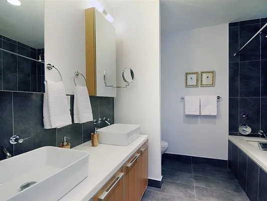 Rented by Sotheby's International Realty | media 11