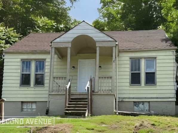 742 Greenmound Rd