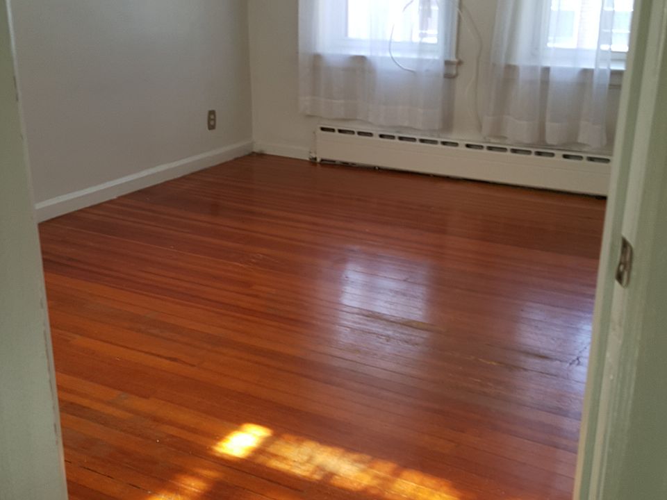 2nd image of 3015 41st St