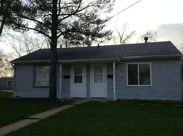 5631 Walker Ave, Loves Park, IL 61111