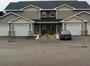 605 Foxglove Ln #11, Whitewater, WI 53190