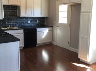 1903 W 68th St, Davenport, IA 52806