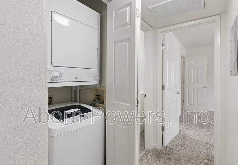 2529 Greenwood Ln #6 — Photo 14