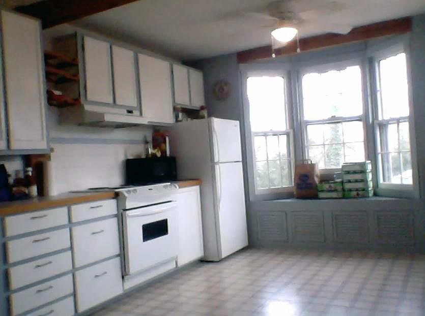 1st image of 605 W 27th St APT 2