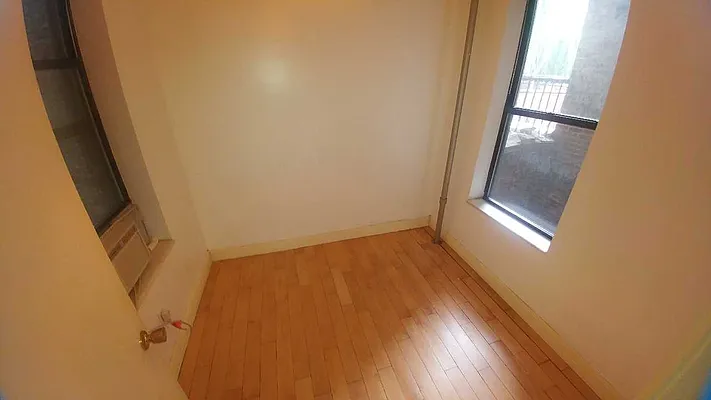 Rented by Downtown Mgt & Realty LLC | media 5