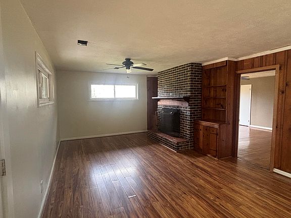 3rd image of 135 Lynwood Dr