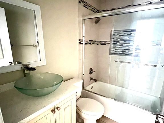 4th image of 6434 Eagle Creek Ln