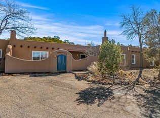 117 Barranca Rd, Santa Fe, NM 87501