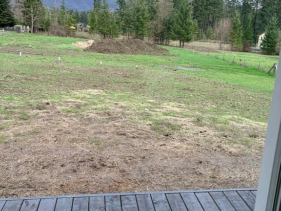 2nd image of 392 Brooks Rd