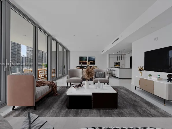 300 Biscayne Boulevard Way #2702, Miami, FL 33131