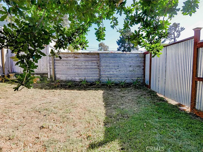 960 Balboa St — Photo 14
