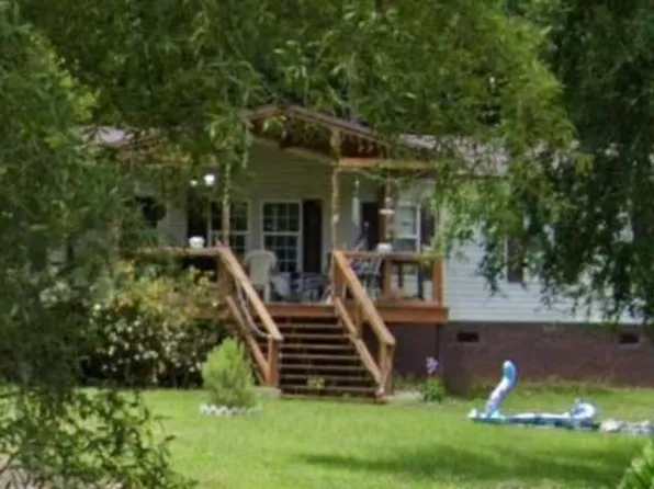 1141 River Woods Dr, Madison, GA 30650