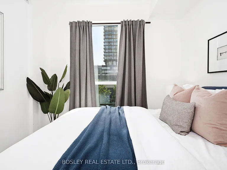 25 Cole St #317 — Photo 20