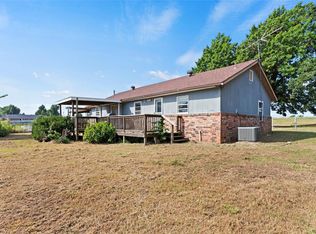 2919 S Twin Mounds, Yale, OK 74085