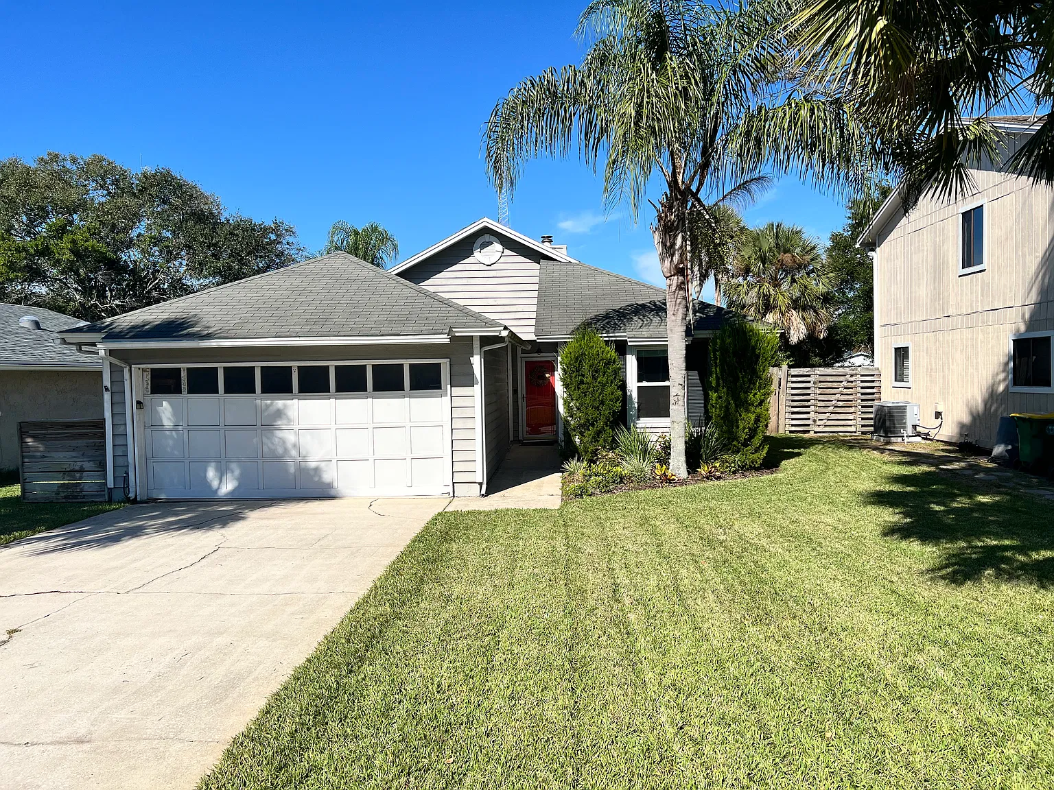 3 bed, 1321 sqft, $3,499 — Photo 1