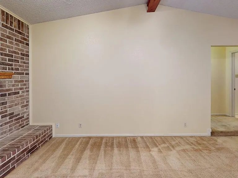 1810 Gautier Ave — Photo 10