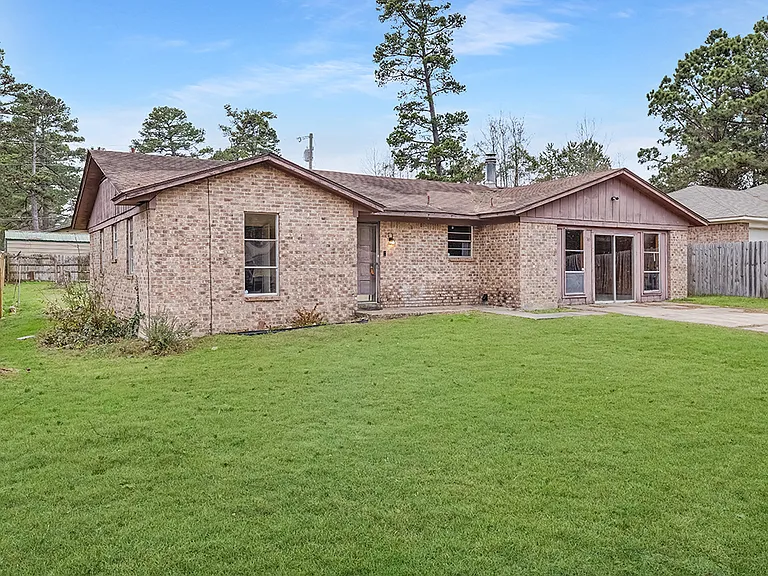 165 Greenforest Trl — Photo 16
