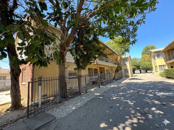 6743 Haskell Ave #6, Van Nuys, CA 91406