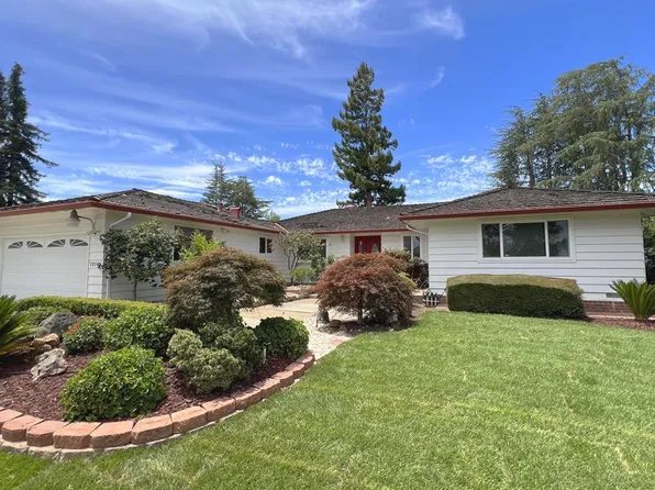 12141 Viewoak Dr, Saratoga, CA 95070