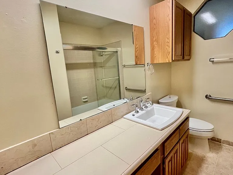 3904 Woodbury Ct — Photo 23