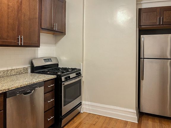 2nd image of 1606 W Berteau Ave APT 1