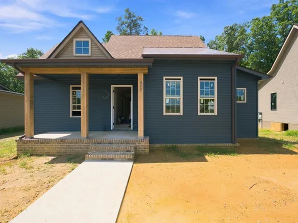313 Zion Dr, Farmville, VA 23901