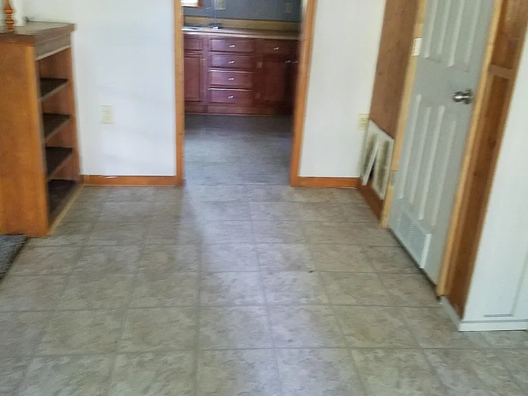 206 W Jackson St — Photo 2
