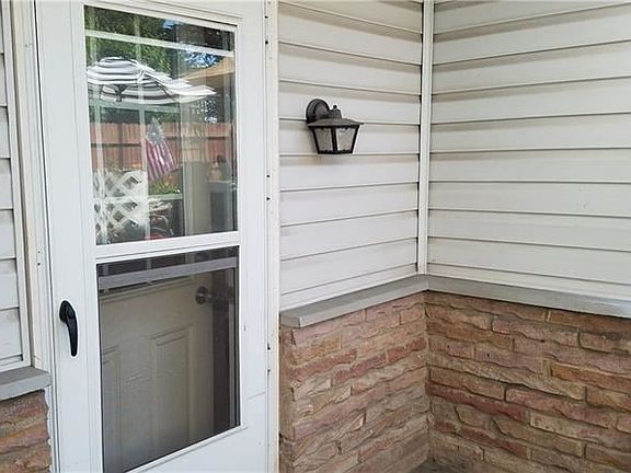 4th image of 622 1/2 Wylie Ave