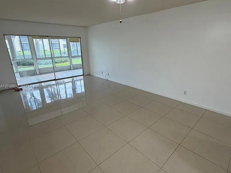 200 Waterway Dr S #107 — Photo 10