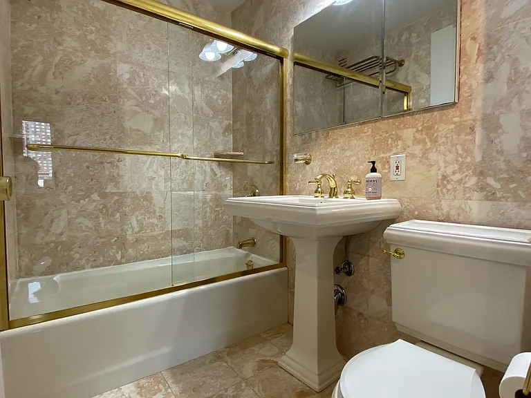 1641 3rd Ave #9H — Photo 12