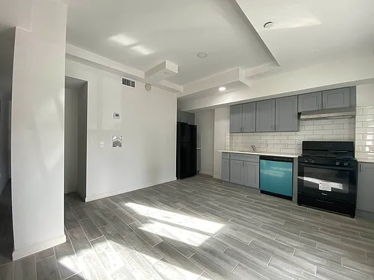 Rented by NY Space Finders Inc. | media 1