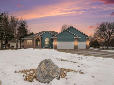 201 W Carmel Cir, Sioux Falls, SD, 57108
