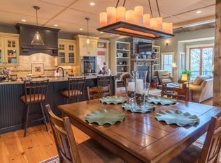 28 Hickorywood, Plymouth, MA 02360