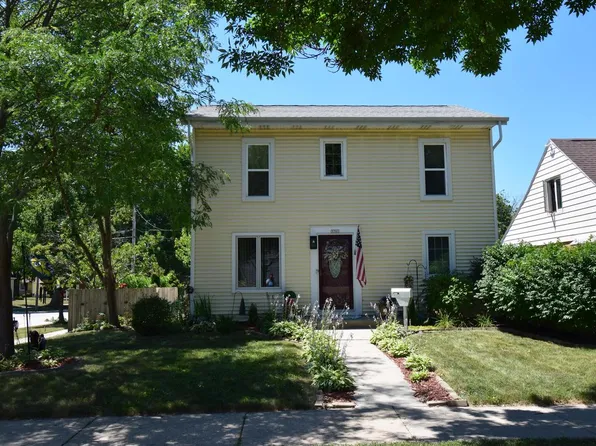 3701 N 97th STREET, Milwaukee, WI 53222